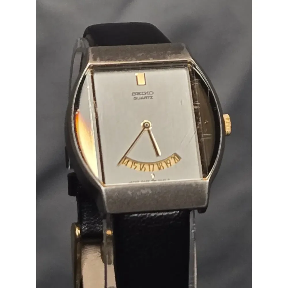 Seiko 2A49 - Picture 3 of 10